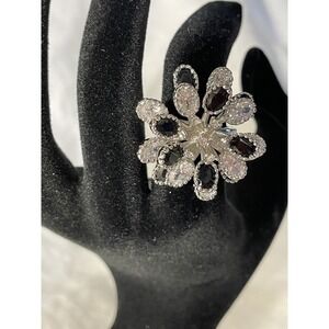 Silver Tone White & Blk Crystal Ring Flower Floral Burst Sparkle Statement Sz 7‎